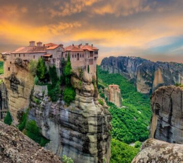 Meteora monasteries on rock cliffs – Day tour from Vlora Greece